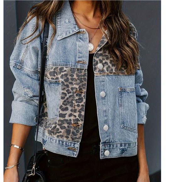 Light Wash Blue Leopard Print Button Down Pockets Denim jean jacket - Picture 3 of 5